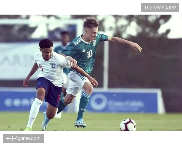 德甲新星转会潮涌动，未来之星纷纷换队引期待