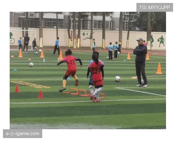 新兴足球新星闪耀赛场，技术分析揭示巨大成长潜力