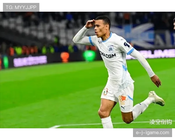 拉莫斯在激烈对抗中表现稳健，持续引领球队屡创佳绩