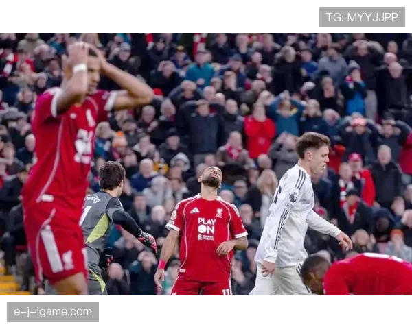 利物浦防线频频被打穿，问题不在个人而在整体站位彻底乱了